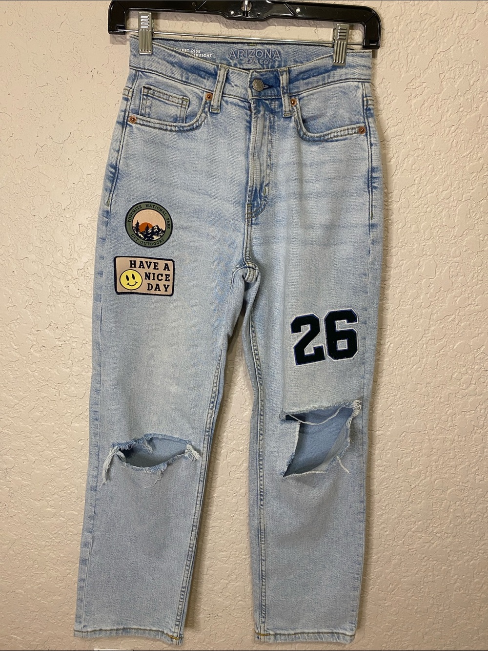 Arizona Light Wash Patchwork Ripped Jeans - '26' patch Detail  size 0